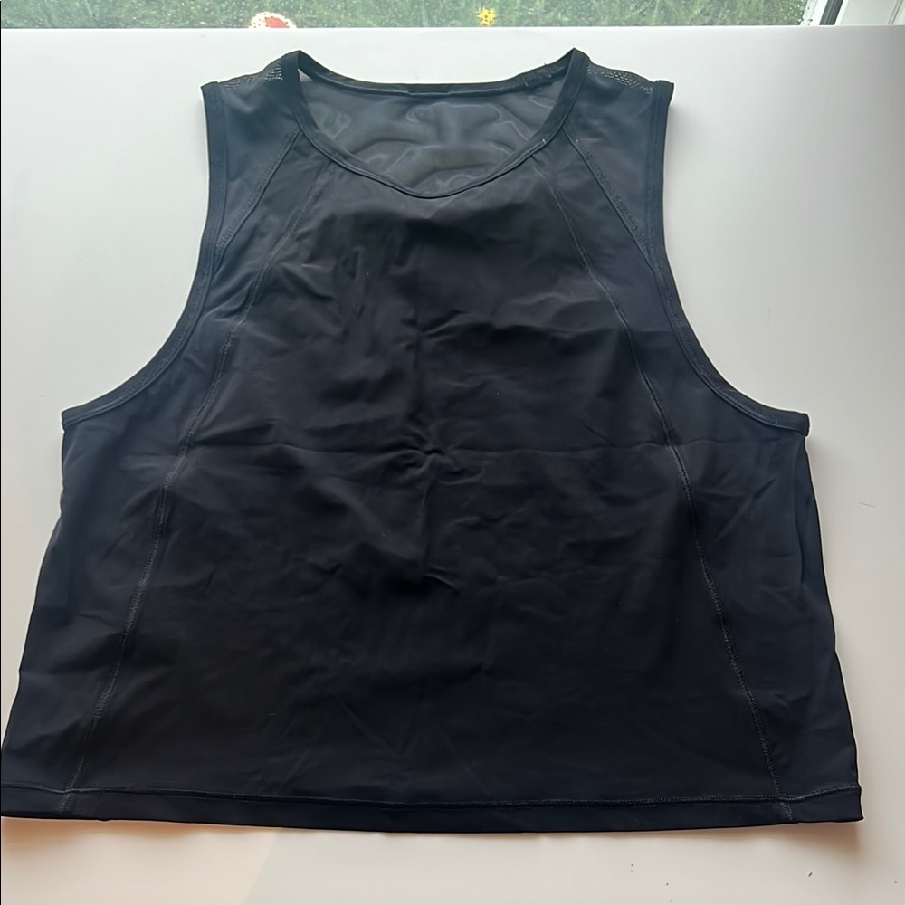 lululemon black cropped tank